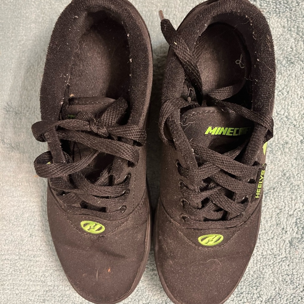 Kids Black Minecraft Heelys Sneakers